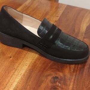 Ladies Black Loafers, Faux Suede, Croc Embossed, Brand New Size 38/7.